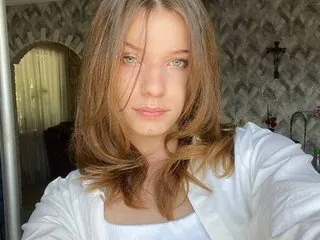 MYasmina – webcam model profile photo